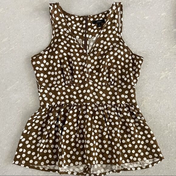 NWOT J Crew V-Neck Peplum Top in jacquard dot - 4 Pecan Ivory - Picture 2 of 9